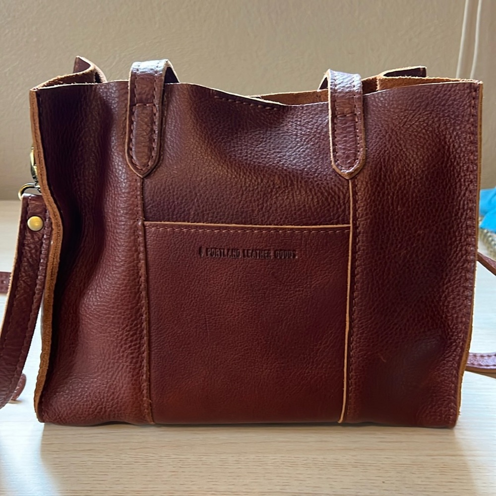 Portland Leather Lola Crossbody Tote in Nutmeg